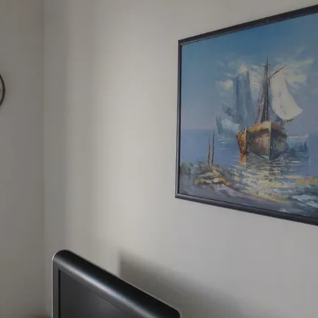 Blue Sky Apartment